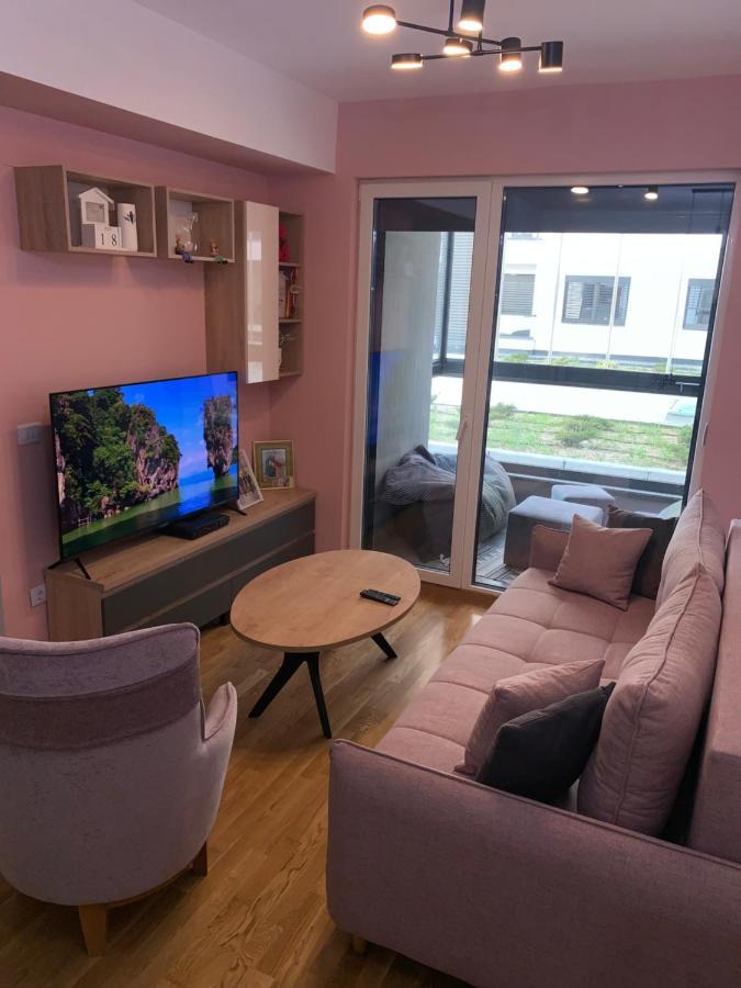 Pink Modern Apartment Skopje Extérieur photo